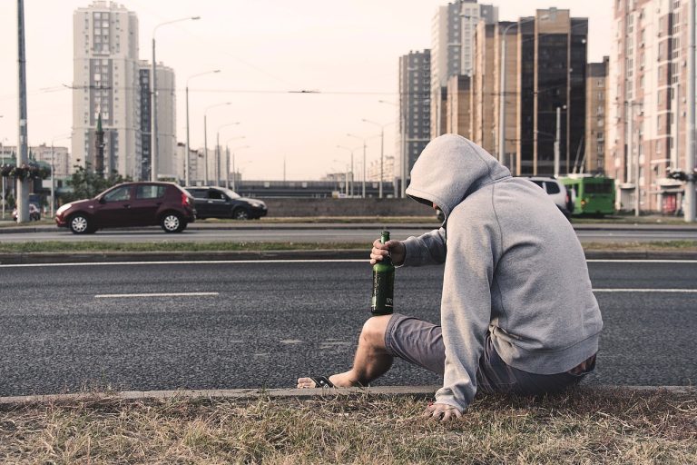 czy da się na zawsze wyjść z alkoholizmu